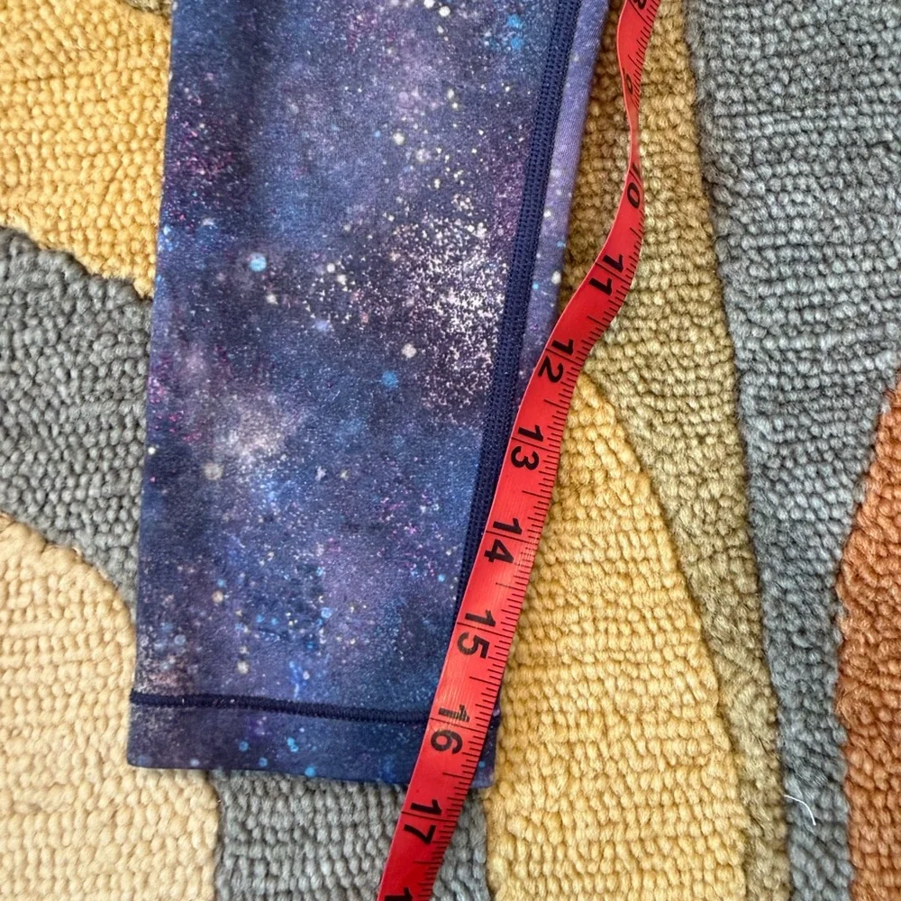 Athleta Girl Printed Chit Chat Capri Leggings Galaxy Pattern Girls Kids Size S/7